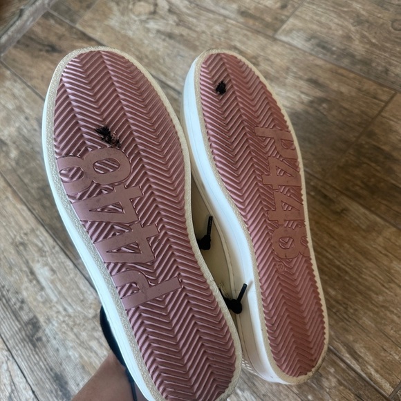 P448 Skate Nautilus Sneaker high top zip size women’s 39/8 - Picture 6 of 9